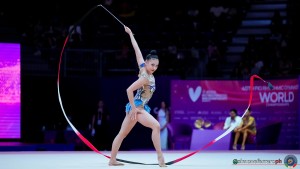 aa q chin paris nzl ph simone ferraro sfa02465 copia